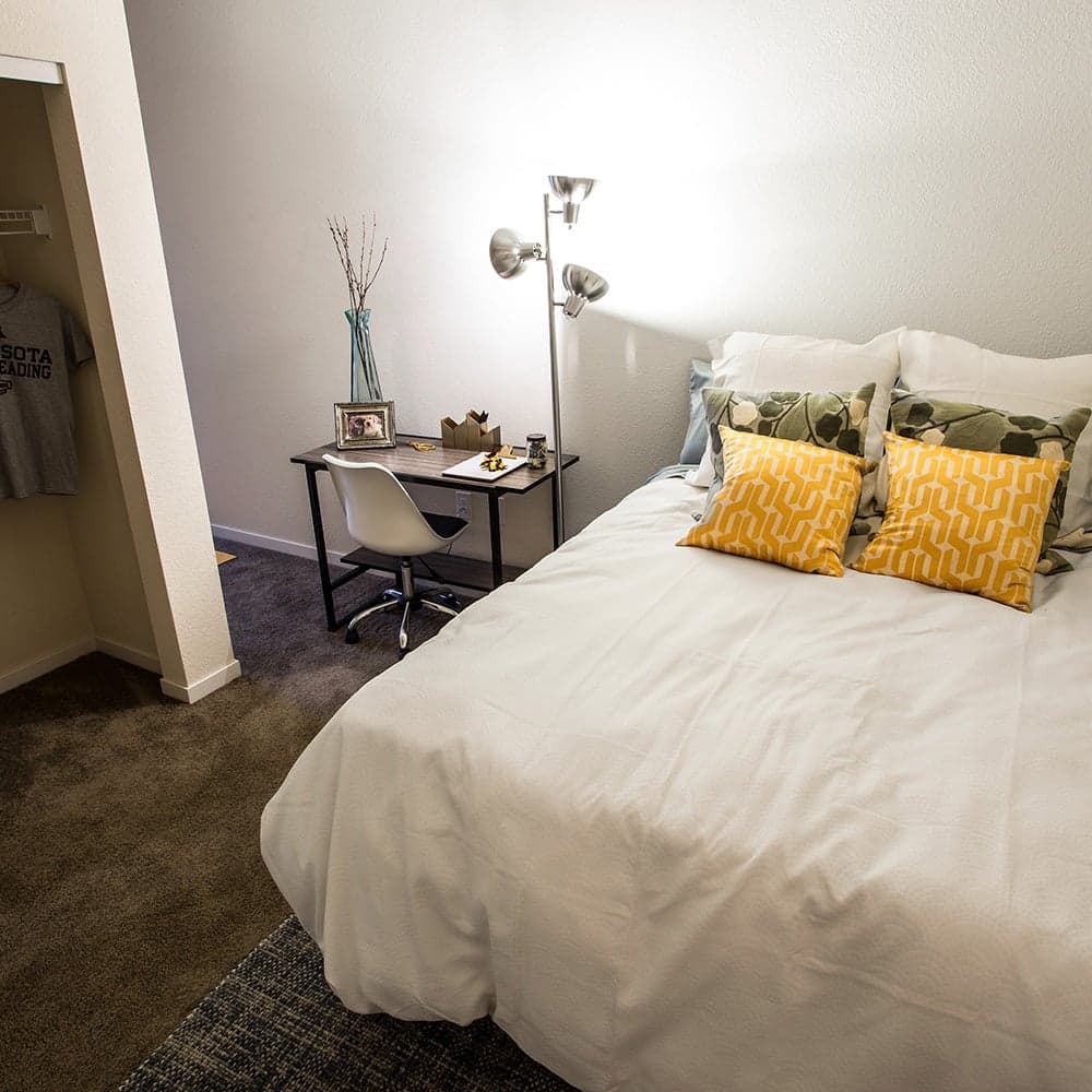 Bedroom-03-WaHu-Minneapolis